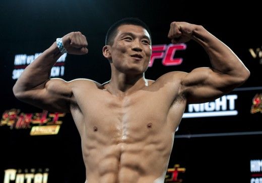 UFC石铭个人资料及俱乐部全面解析